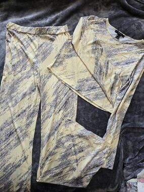Forever 21 Yellow & Gray Wide Leg Pants Set